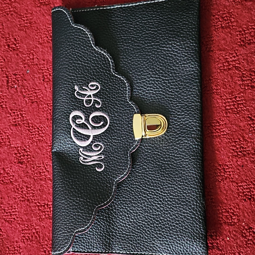 Preowned Clutch